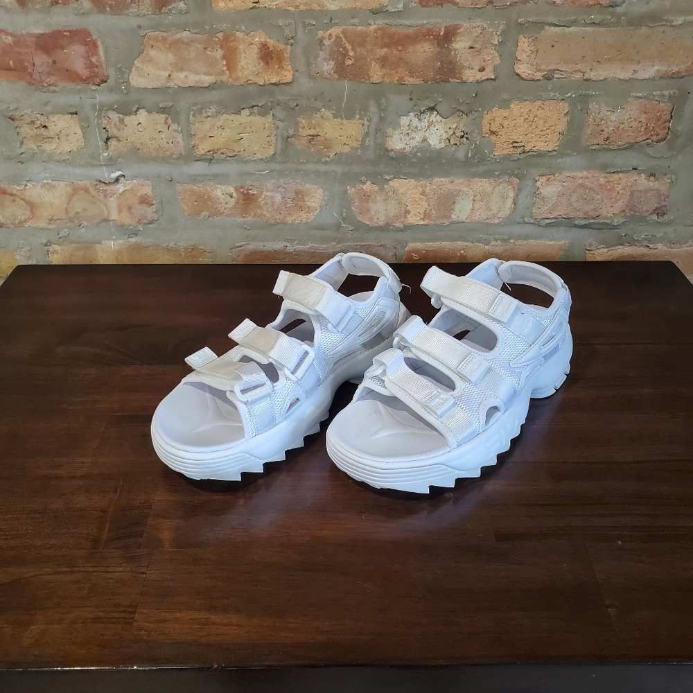 🆓️BOGO🆓️ FILA Disruptor Sandals